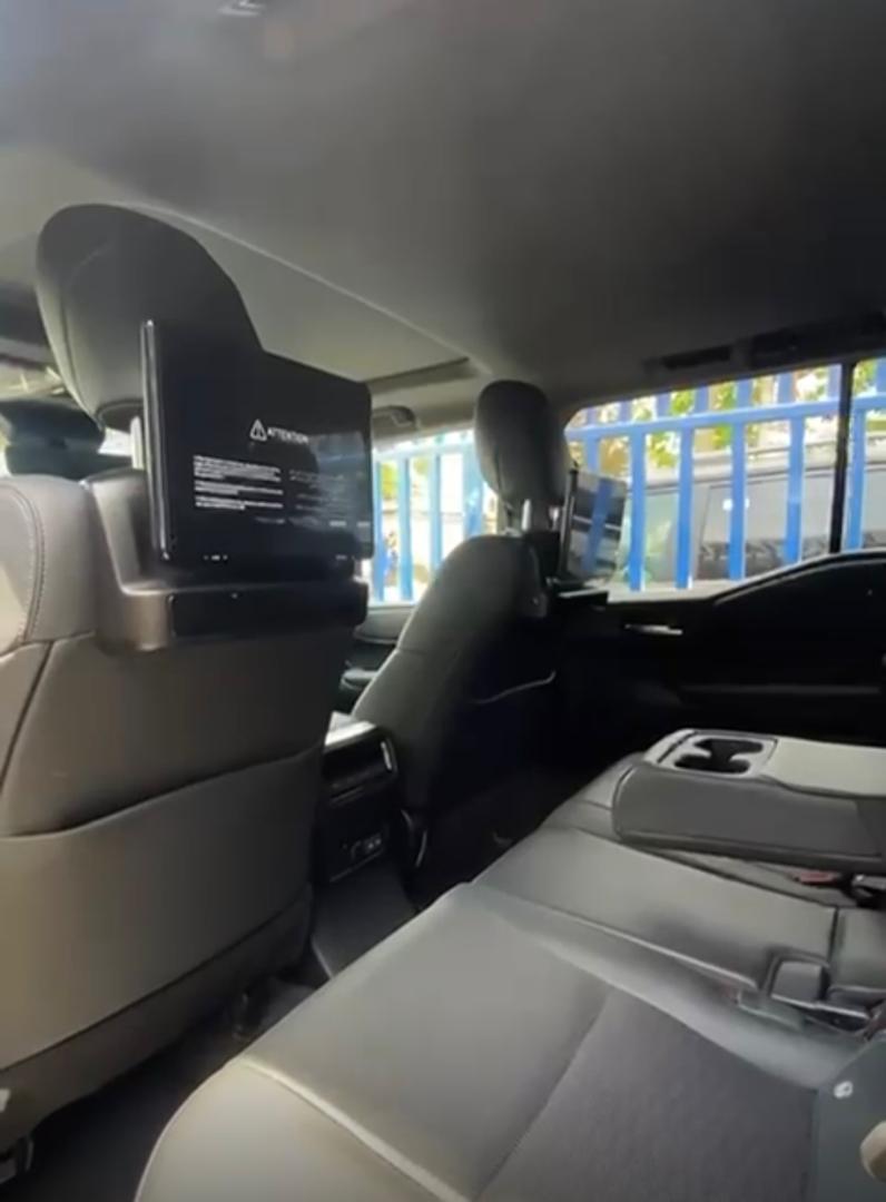 Toyota Prado 2025 (Black) Gallery Image