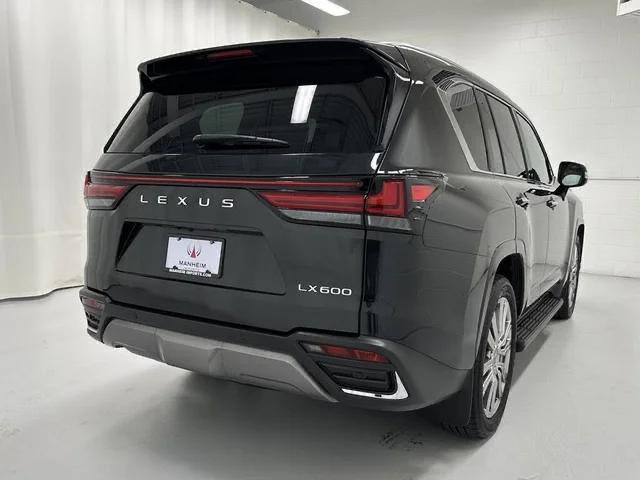 LEXUS LX600 Gallery Image